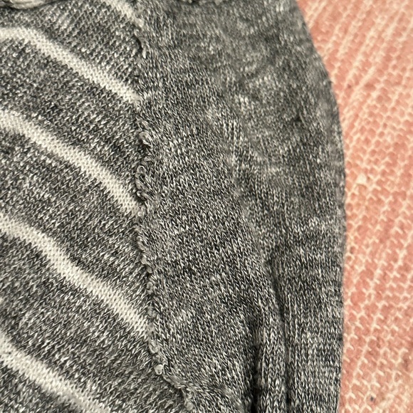 Free People high-low stretchy knit. - Picture 4 of 8